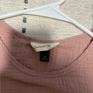 Universal Thread Women’s Blouse